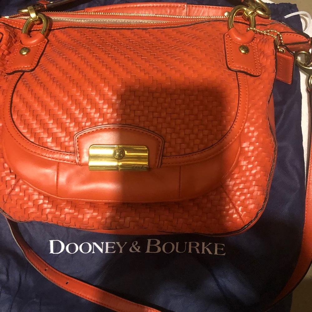 Dooney Bourke - Picture 4 of 5